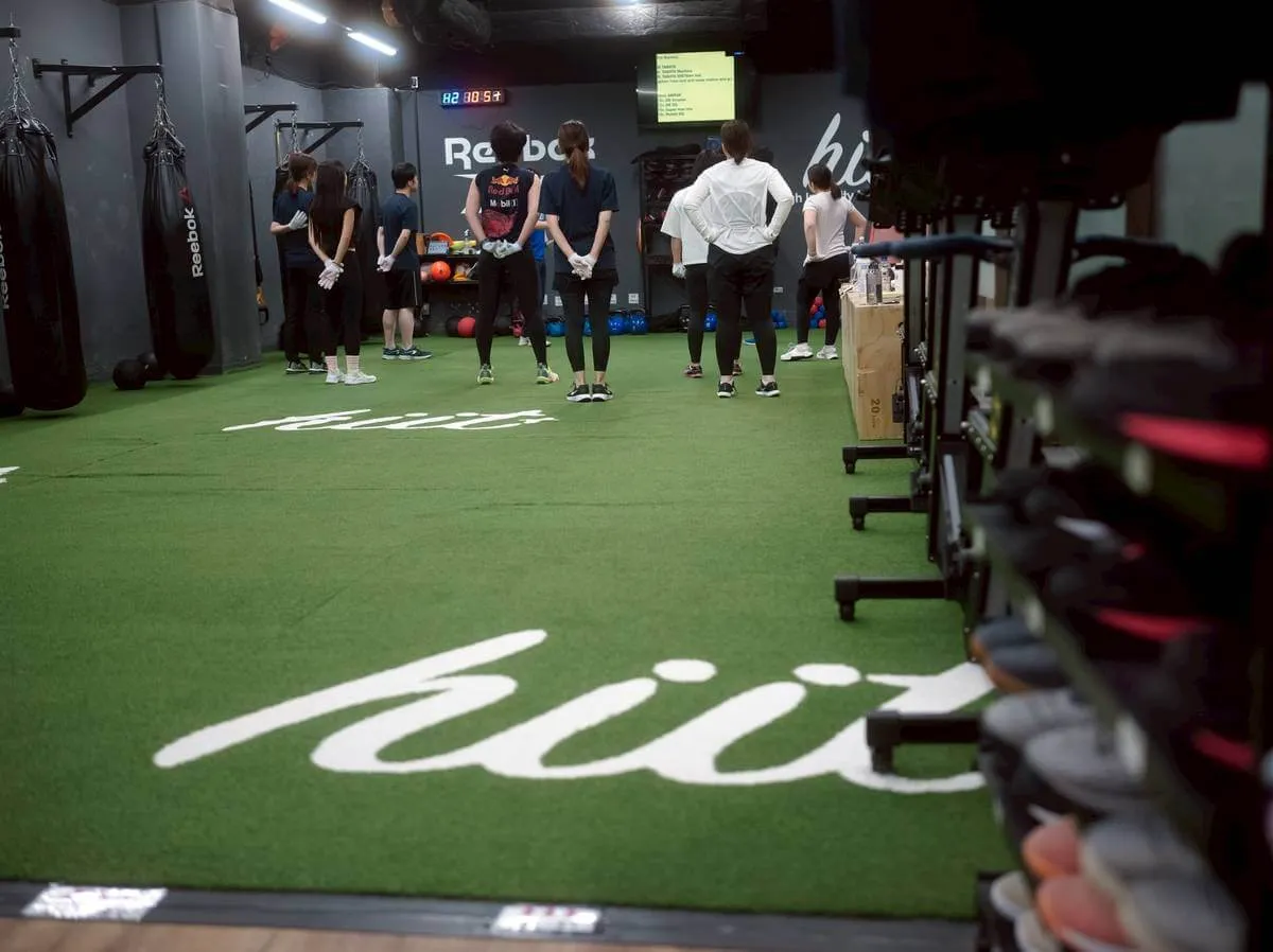 Hiit Plusトレーニングの説明中