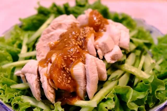 HIIT後の回復食に最適な茹でた鶏むね肉のソースがけ | HIIT-TRAINING.JP HIIT後の回復食に最適な茹でた鶏むね肉のソースがけ